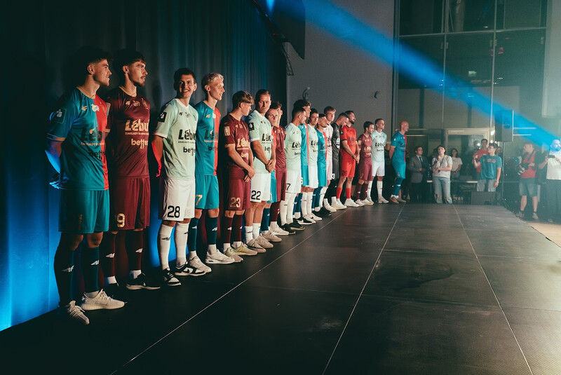 Piast Gliwice rozpoczyna nowy sezon – tłumy kibiców na prezentacji drużyny